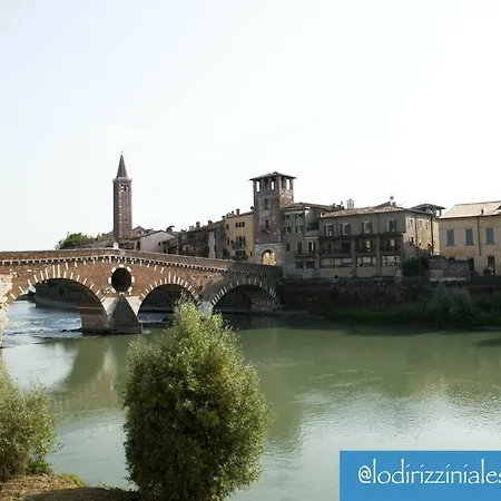 Vago Room 1 - Verona * Vago